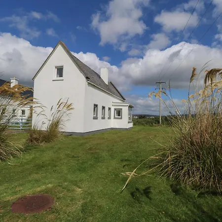 Feriehus No 3 Keel (Mayo)