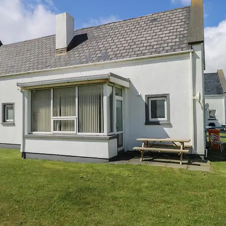 Semesterbostad No 3 *